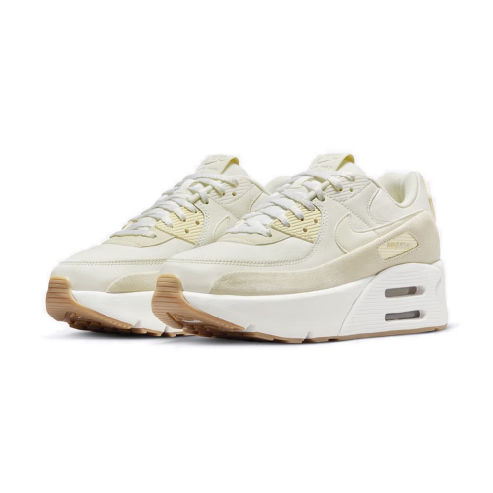 Nike Shoes Air Max 90 - حذاء نايك اير ماكس 90 للنساء،