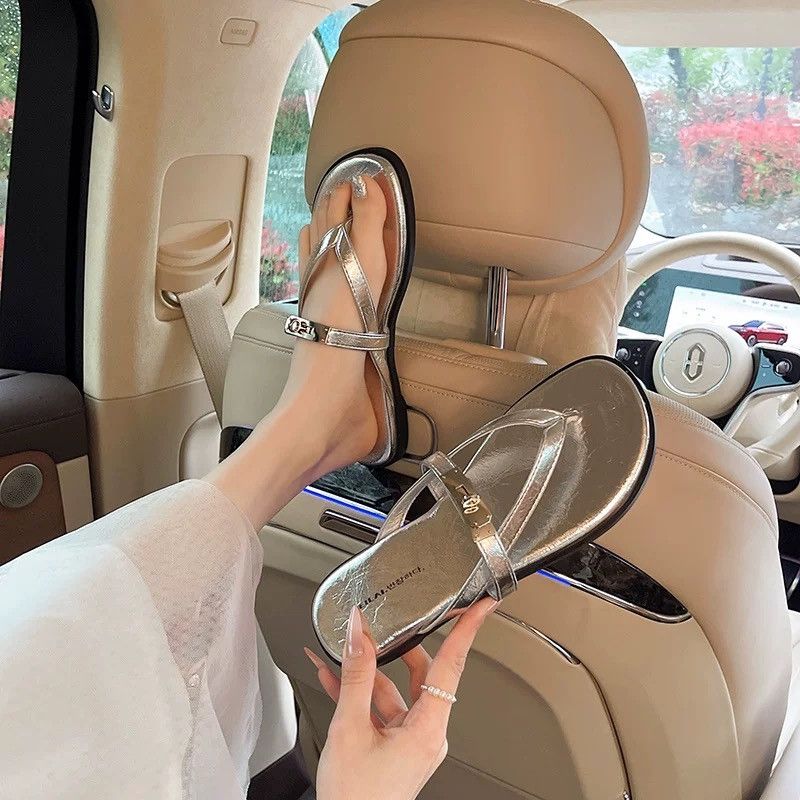 شباشب نسائية بمشبك معدني 2026  - مراجعة Summer Clothing Korea وسعره