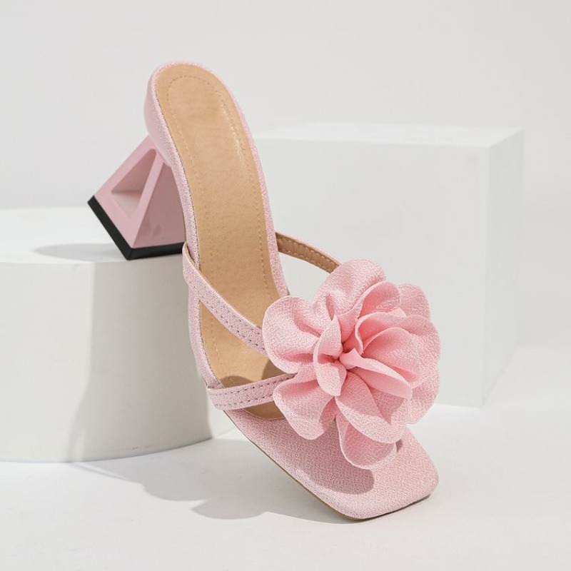 صنادل نسائية مزينة بزهور ثلاثي - مراجعة Summer Clothing Items وسعره