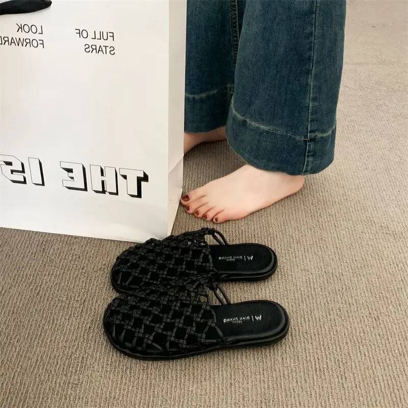 صنادل نسائية صيفية جديدة 2026  - مراجعة Summer Clothing Korea وسعره